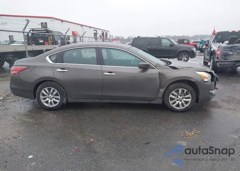 2015 Nissan Altima 2.5/2.5 S/2.5 Sl/2.5 Sv из США, поврежденный, VIN 1N4AL3AP0FN883611